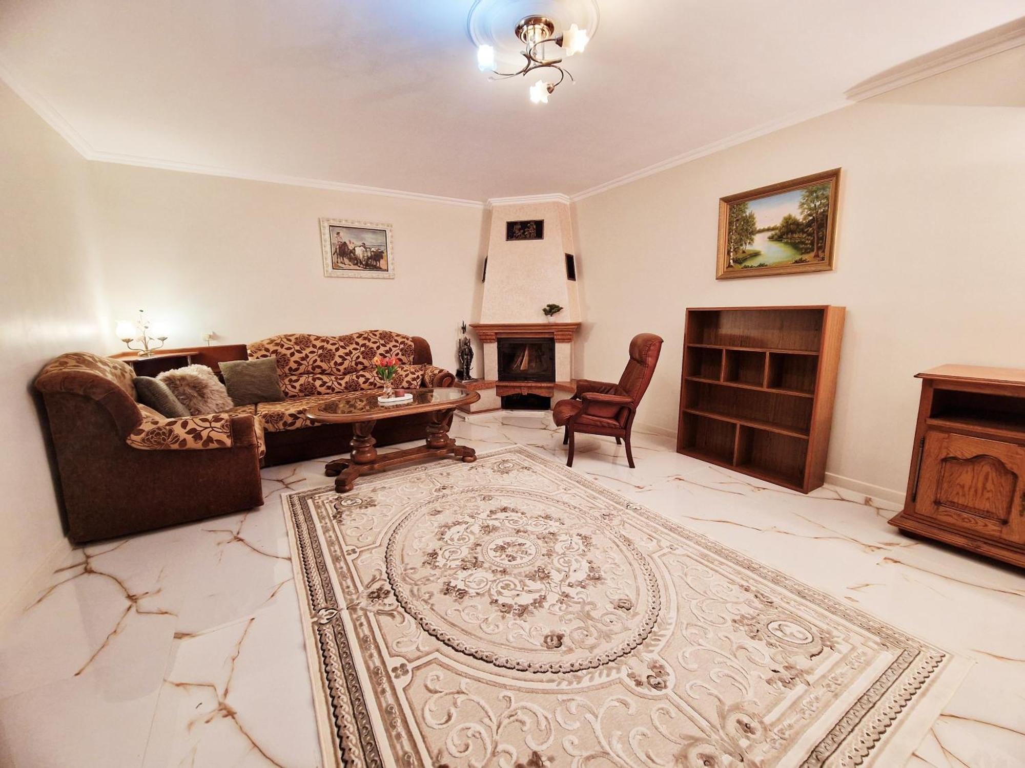Kiki'S Villa Codru ภายนอก รูปภาพ